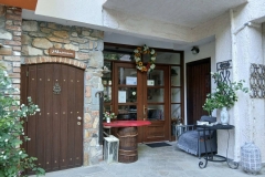 konakari-garden-outdoor-2