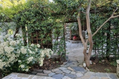 konakari-garden-outdoor-3